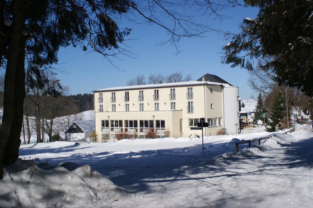 Hotel Haus Oberland Masserberg Exterior photo